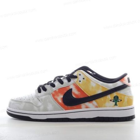 Billige Sko Herre Og Dame Nike SB Dunk Low ‘Hvid Sort’ BQ6832-101